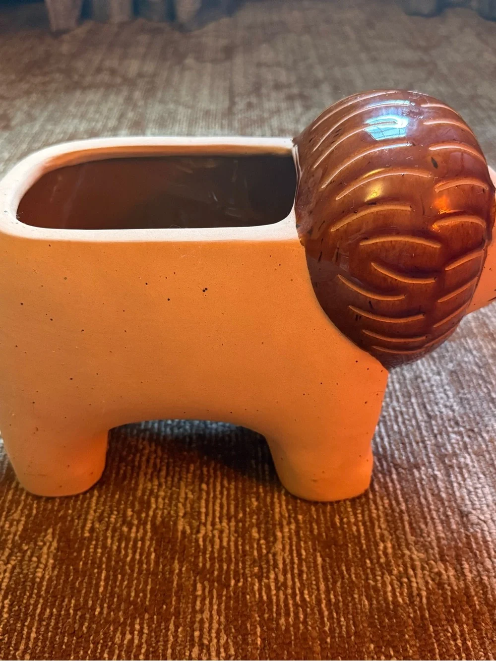 Ceramic Lion Planter Glossy Brown & Cream Speckled Animal Shape 7 in